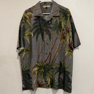 Tommy Bahama Silk Vintage Palm Tree Relax Copyrighted Print Medium
